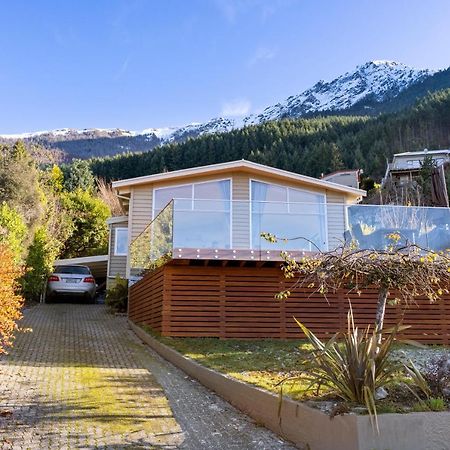 كوينستاون Alpine Home With Amazing Mountain & Lake Views المظهر الخارجي الصورة